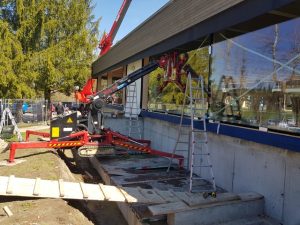 Wir erfüllen jeden Fensterwunsch und arbeiten mit allen gängigen Systemen, Werkstoffen, Formen und Farbgestaltungen.